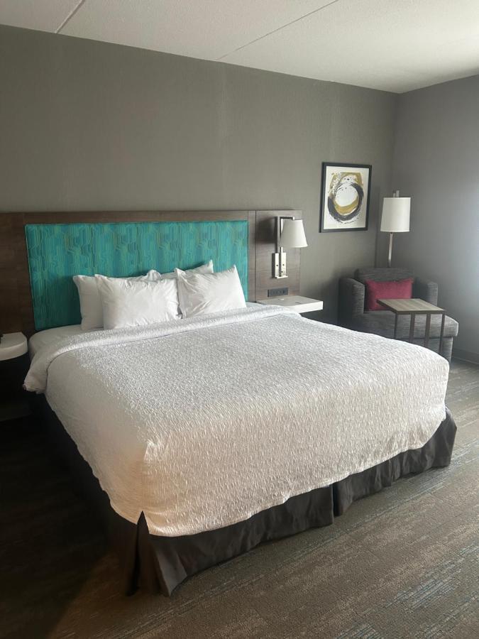 Hotel Hampton By Hilton 3*