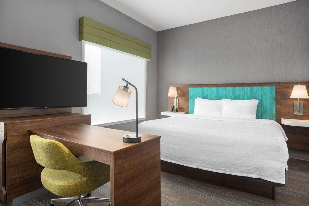 Hotel Hampton By Hilton 3*
